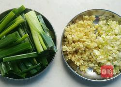 尖椒炒卤猪皮的做法图解5