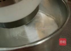 戚风蛋糕的做法图解3