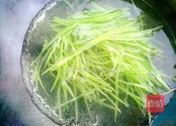 凉拌黄瓜卷的做法图解4