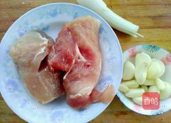 蒜香孜然猪粒的做法图解1
