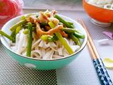 蒜苔肉丝捞面