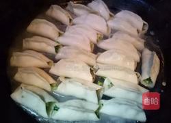 三鲜锅贴的做法图解12