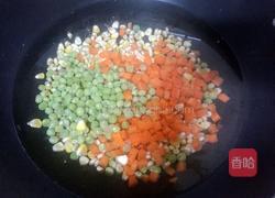 什锦炒饭的做法图解2