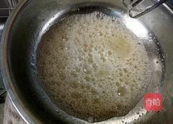 沙拉肉松双色海绵蛋糕卷的做法图解3