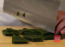 海带炖排骨的做法图解2