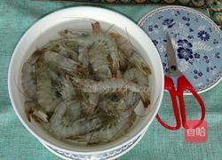 蒜蓉豉油蒸虾的做法图解3