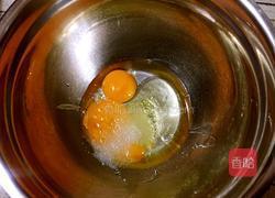 葡萄干纸杯蛋糕的做法图解3