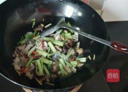 芹菜香菇年糕的做法图解4