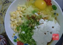 土豆煎饼的做法图解1