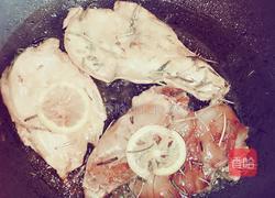 迷迭香煎鸡胸肉的做法图解8