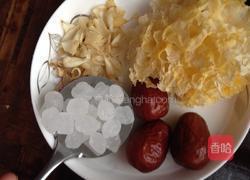 百合银耳汤的做法图解1