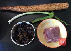 木耳炒山药的做法图解1