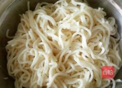 西葫芦火腿炒面的做法图解4