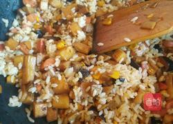 冬日暖阳炒饭的做法图解7