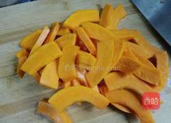 蛋黄焗南瓜的做法图解3