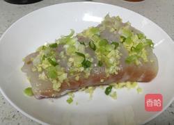 豆瓣蒸龙胆石斑的做法图解3