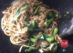 黑暗料理——炒面的做法图解4