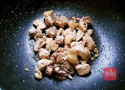 土豆烧鸡块的做法图解3