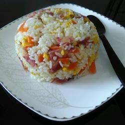 香肠鸡蛋炒饭的做法[图]