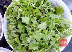 荠菜豆腐汤的做法图解2