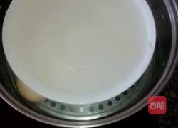 鸡蛋羹＋寿司卷的做法图解1