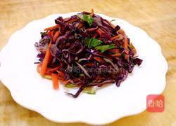 凉拌紫甘蓝的做法图解7