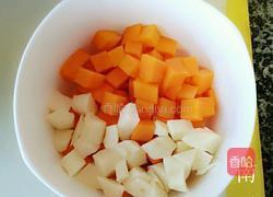 金瓜山药红枣杂米粥的做法图解1
