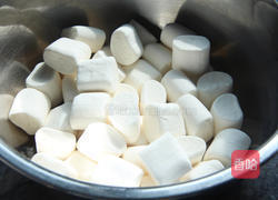 送礼佳品---DIY 手工牛轧糖 的做法图解7