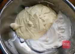 沙拉肉松双色海绵蛋糕卷的做法图解12