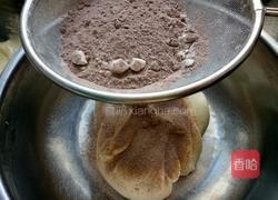 沙拉肉松双色海绵蛋糕卷的做法图解17