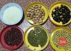 五谷杂粮豆浆的做法图解1