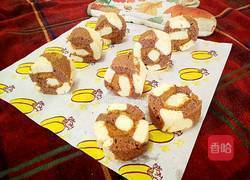 沙拉肉松双色海绵蛋糕卷的做法图解32