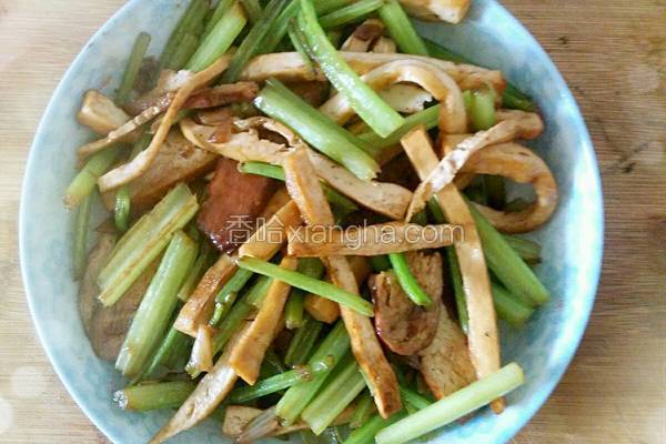 芹菜炒香干
