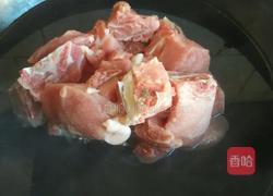 田园杂蔬骨头汤的做法图解6