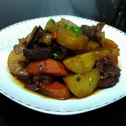 土豆烧牛肉的做法[图]