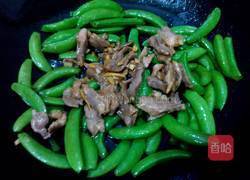 瘦肉炒甜豆的做法图解9
