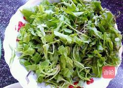 荠菜肉丝炒年糕的做法图解2