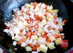咖喱鸡肉土豆焗饭的做法图解3