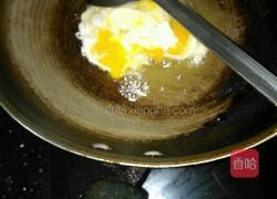 香菇火腿蛋炒饭的做法图解2