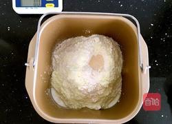 肉松面包卷的做法图解2