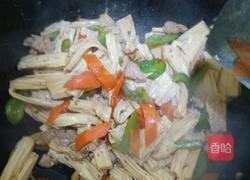 肉炒腐竹的做法图解4