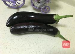 手撕茄子拌蒜苗的做法图解1