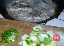 简单的鱼头汤的做法图解2
