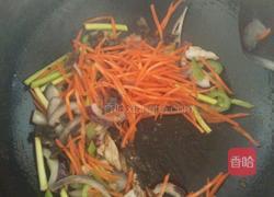 鱼香肉丝盖饭的做法图解3