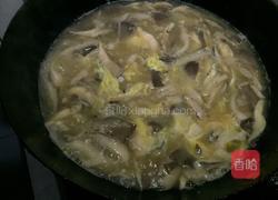 蘑菇鸡蛋汤的做法图解7