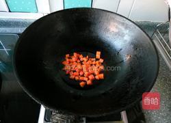 肉末鸡蛋炒米饭的做法图解2