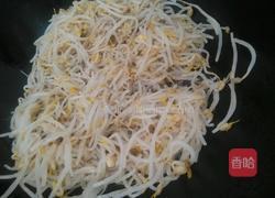 炝炒绿豆芽的做法图解4