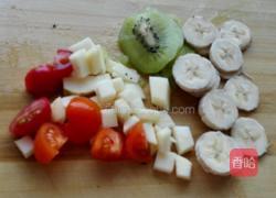 水果燕麦粥的做法图解1