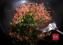 雪菜牛肉丝的做法图解4