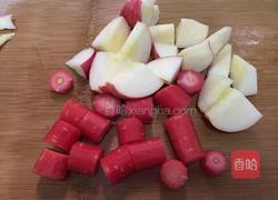 苹果萝卜芹菜汁的做法图解3